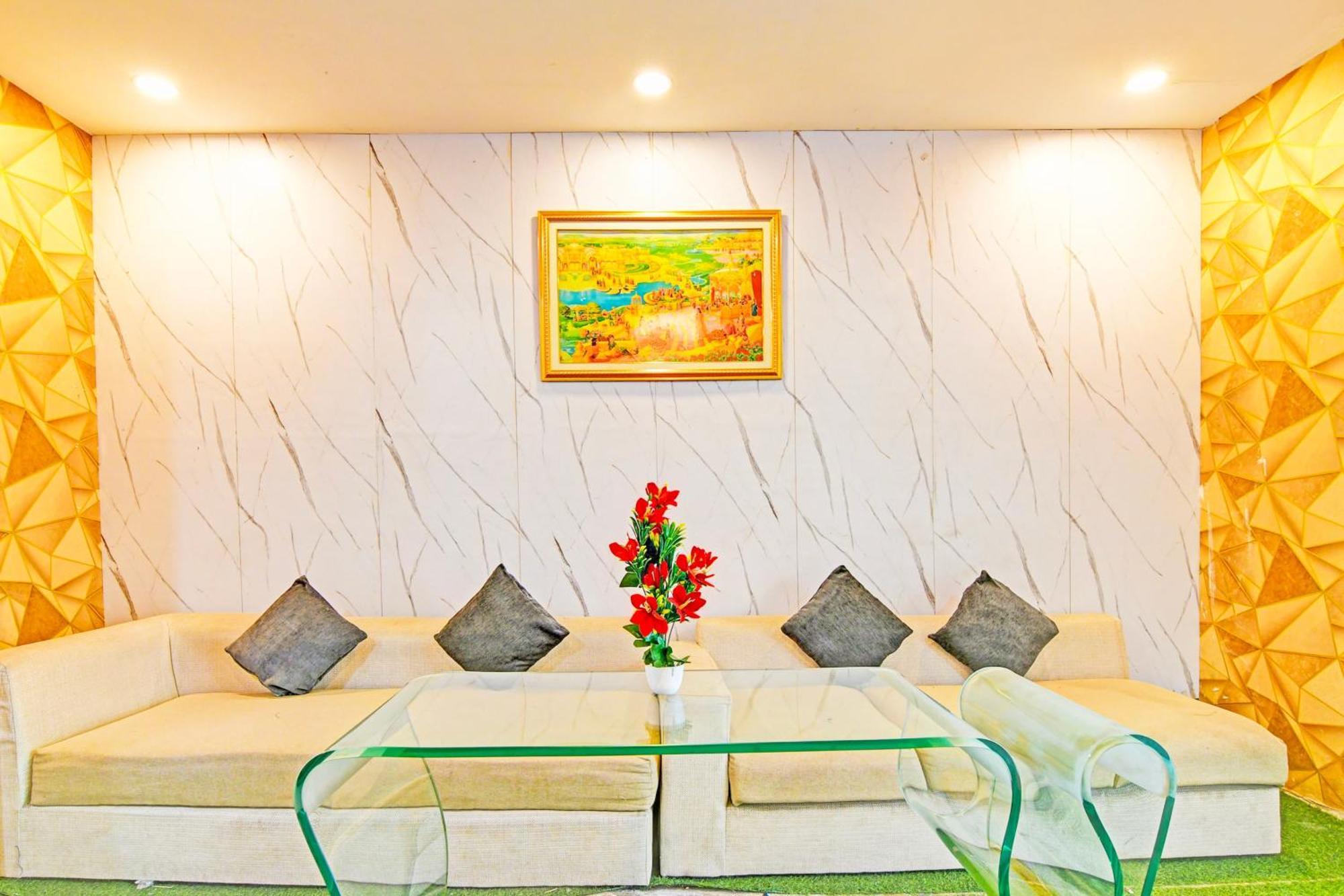 Super Hotel O Ruby Near Acropolis Mall โกลกาตา ภายนอก รูปภาพ