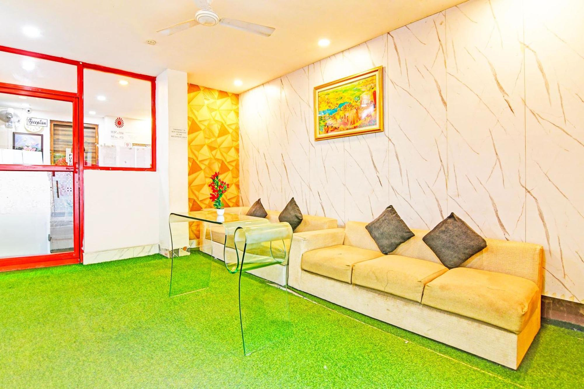Super Hotel O Ruby Near Acropolis Mall โกลกาตา ภายนอก รูปภาพ