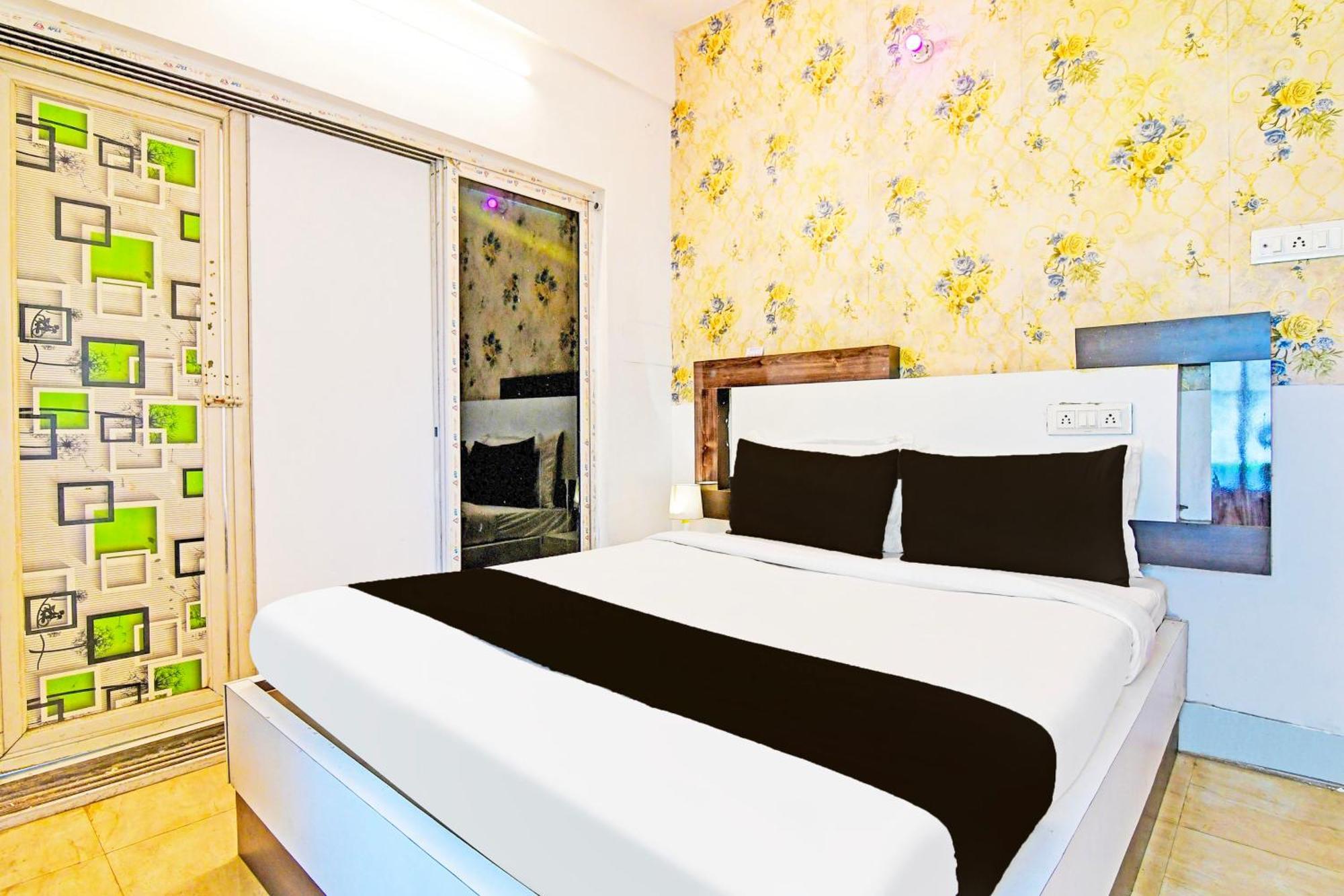 Super Hotel O Ruby Near Acropolis Mall โกลกาตา ภายนอก รูปภาพ