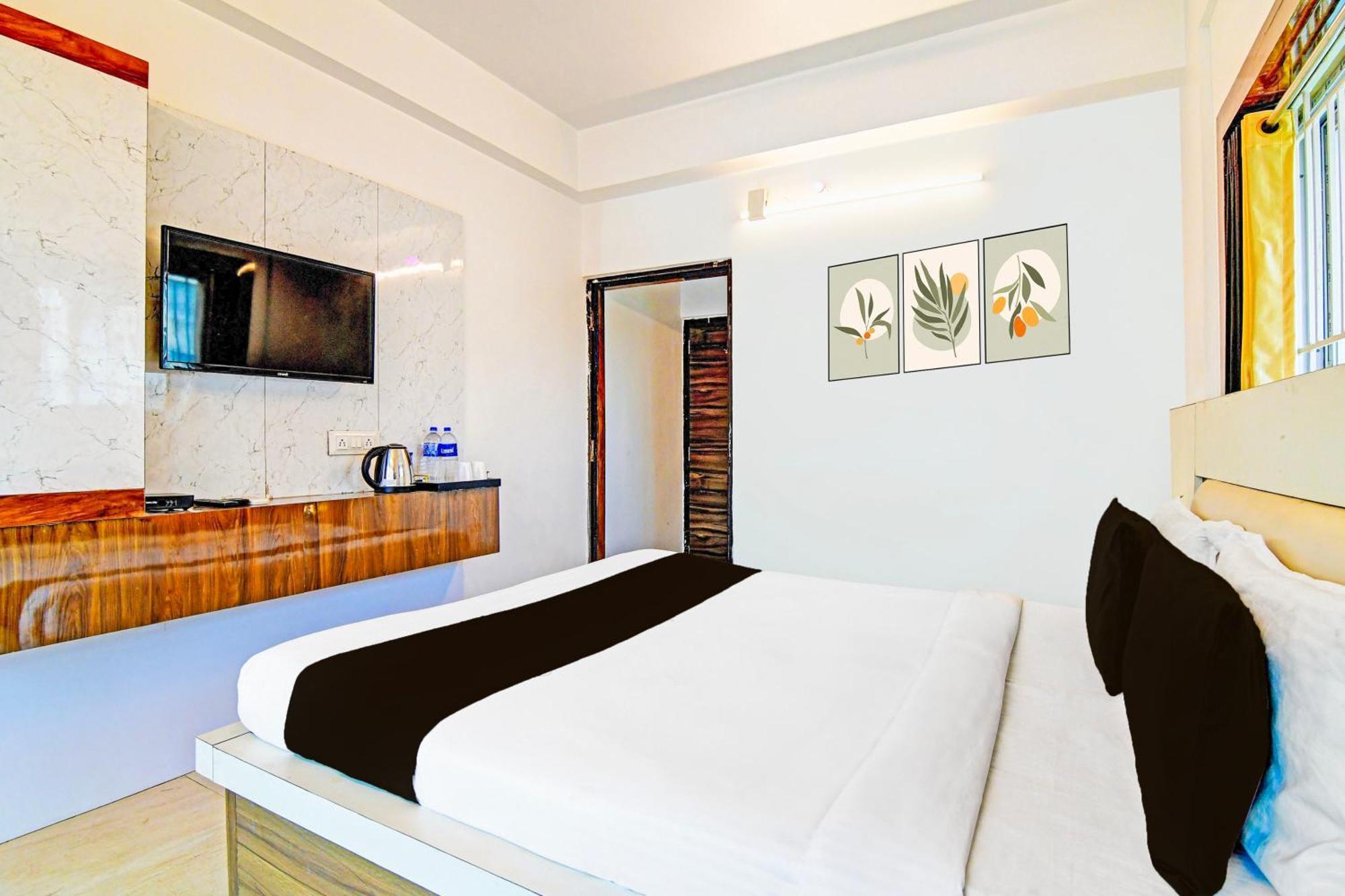 Super Hotel O Ruby Near Acropolis Mall โกลกาตา ภายนอก รูปภาพ